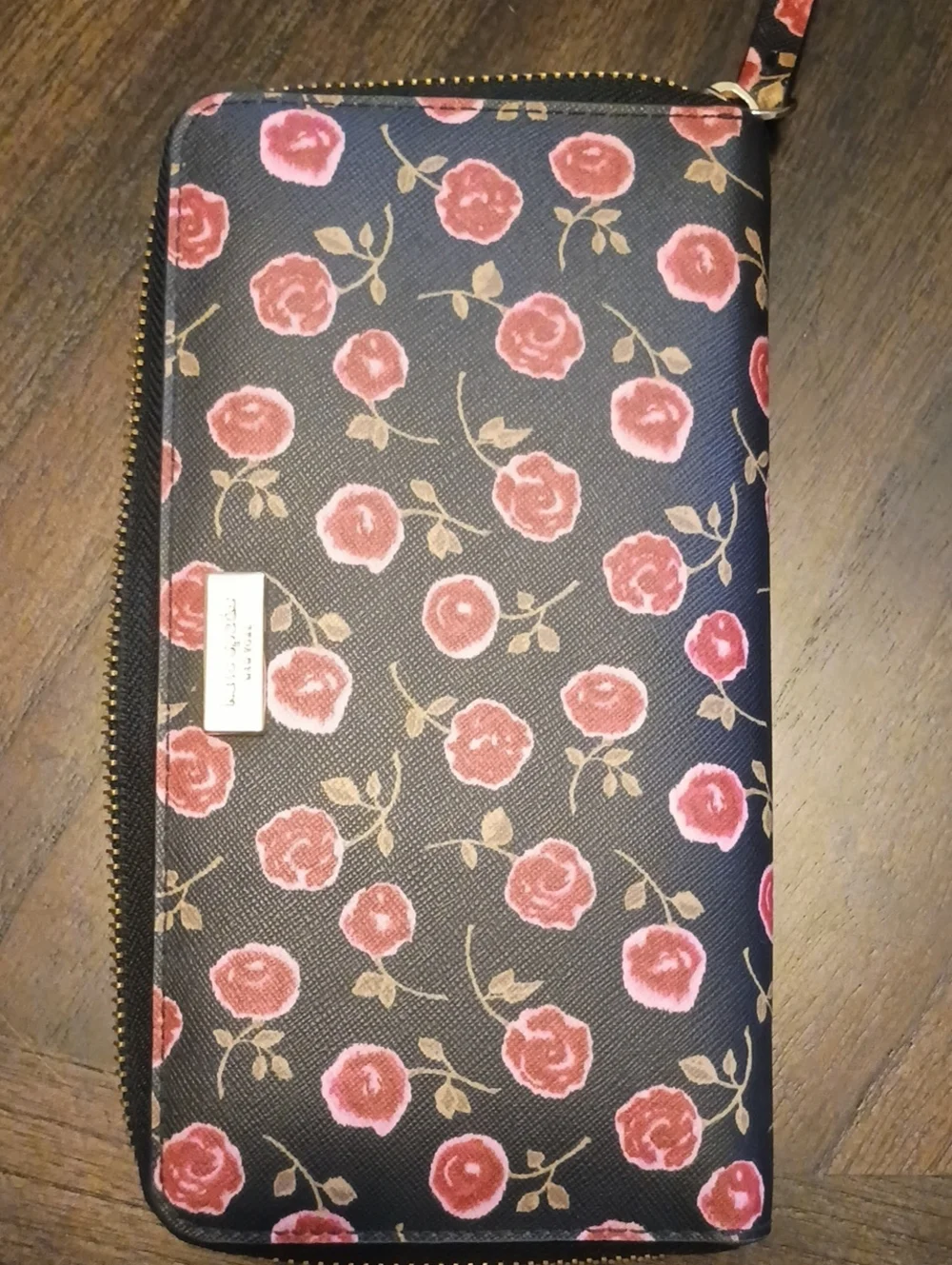 Kate spade roses wallet zip around